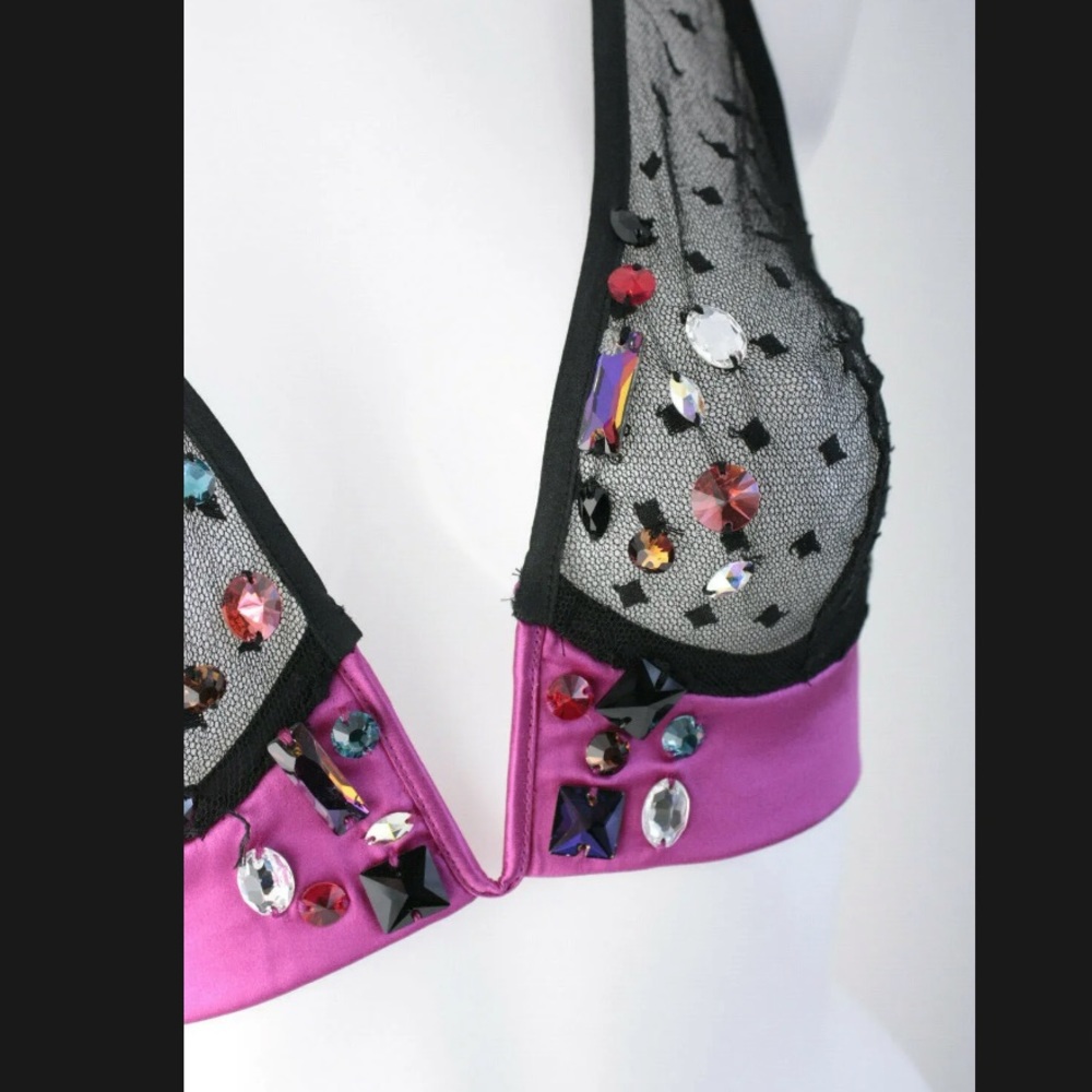 Damaris Chiacchiere Black Silk Square Pattern MeshV-Plunge Jeweled PinkSatin Bra - Picture 4 of 16